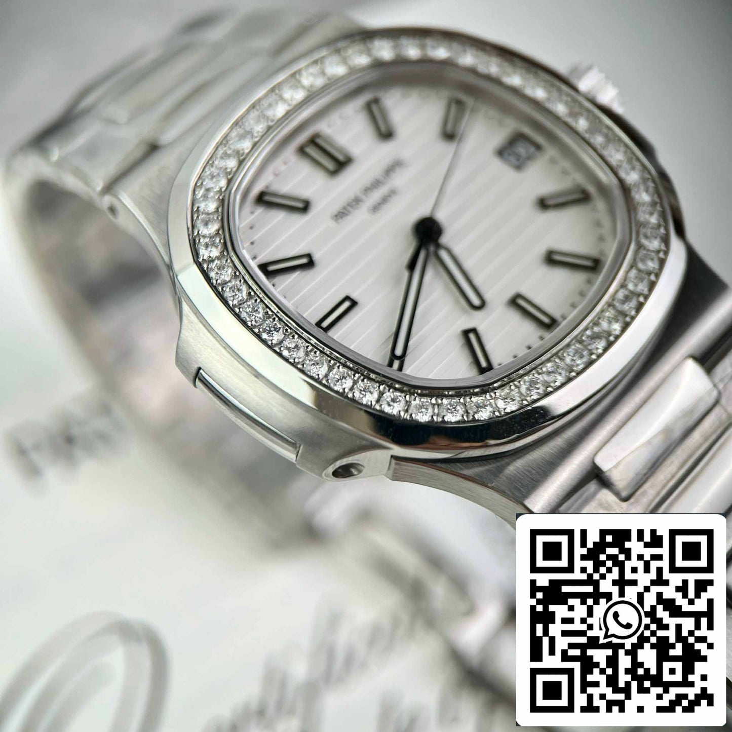 Patek Philippe Nautilus 5711/1A-011 Beste 1:1 Edition PPF Factory Custom Diamonds Moissanit