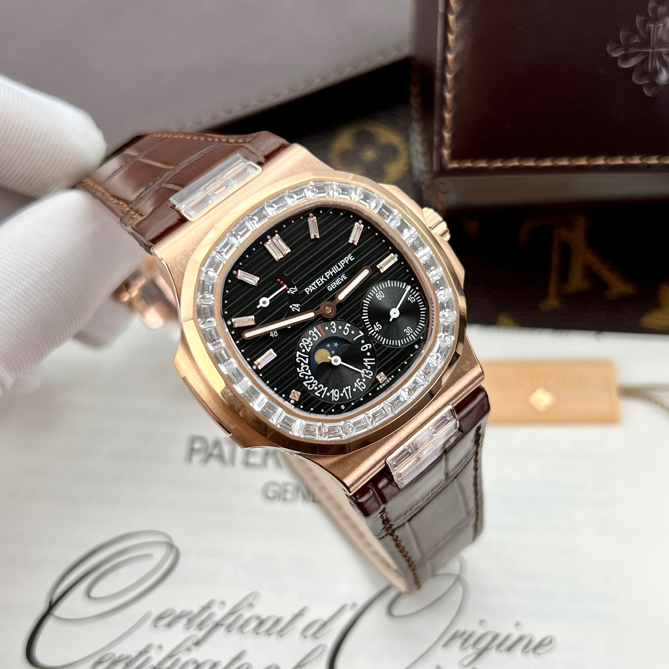 Patek Philippe Nautilus 5724R-001 GR factory 1:1 best edition Black Di ...