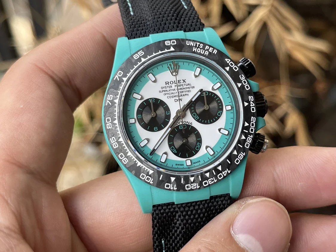 Rolex Cosmograph Daytona Series avec boîtier en fibre de carbone【Mouvement 4130 DIW Version modifiée】