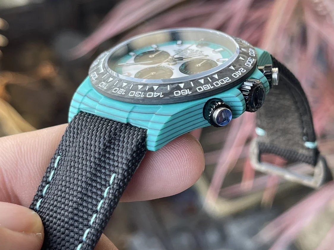 Rolex Cosmograph Daytona Series avec boîtier en fibre de carbone bleu 【Mouvement 4130 DIW Version modifiée】