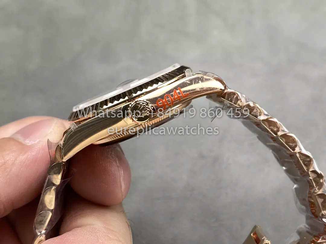 Rolex Day Date M128235-0075 Cadran à chiffres QF Factory 1:1 Meilleur clone Cadran chocolat Or rose