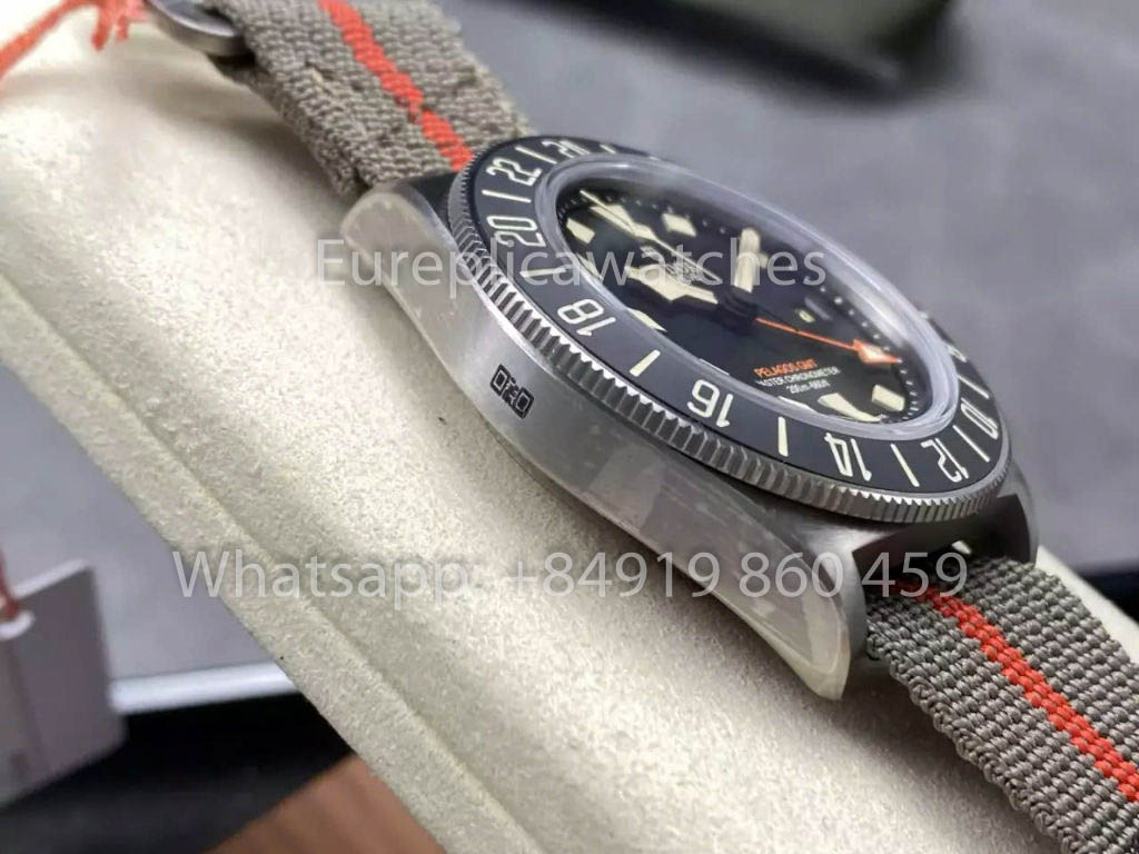 Tudor Pelagos FXD GMT Titanium M2542G247NU M+ Factory 1:1 Meilleur clone Cadran noir