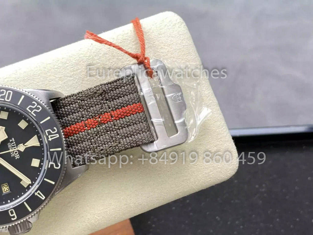 Tudor Pelagos FXD GMT Titanium M2542G247NU M+ Factory 1:1 Meilleur clone Cadran noir