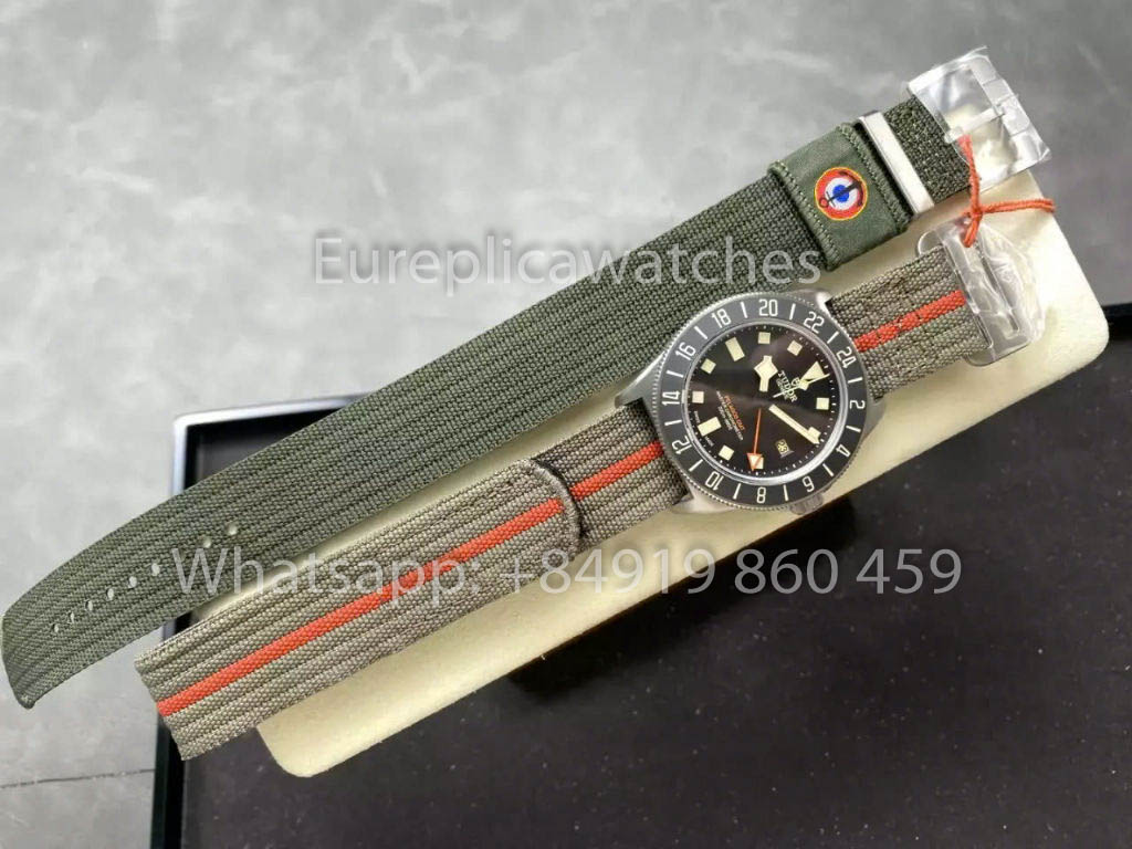 Tudor Pelagos FXD GMT Titanium M2542G247NU M+ Factory 1:1 Meilleur clone Cadran noir