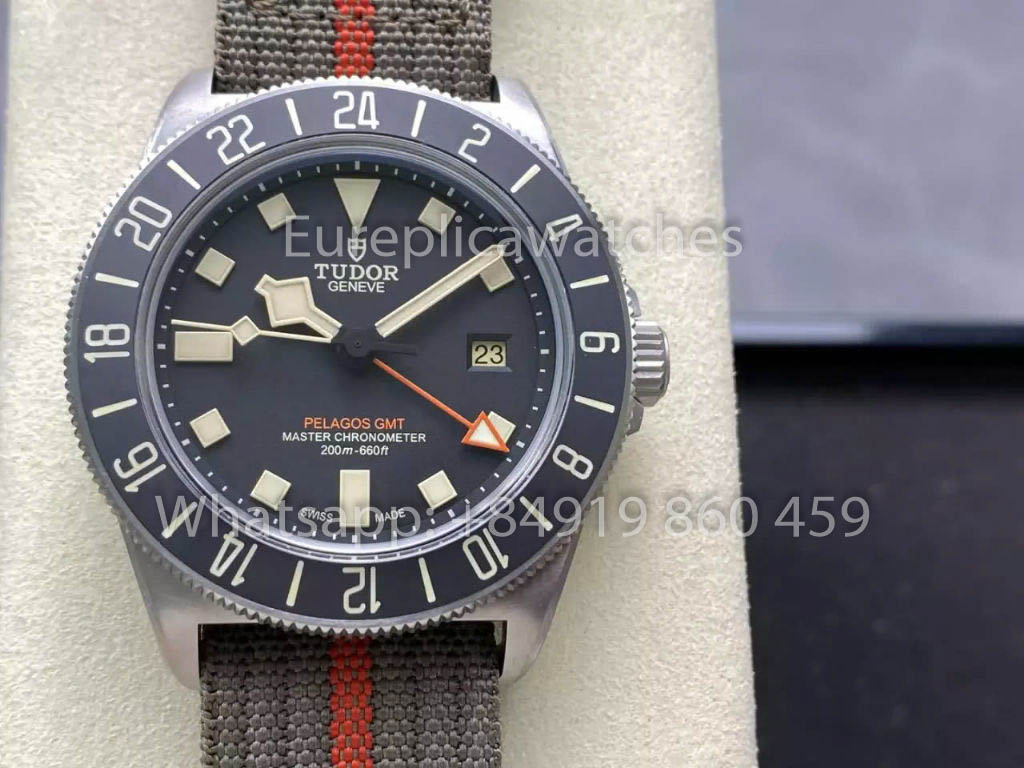 Tudor Pelagos FXD GMT Titanium M2542G247NU M+ Factory 1:1 Meilleur clone Cadran noir