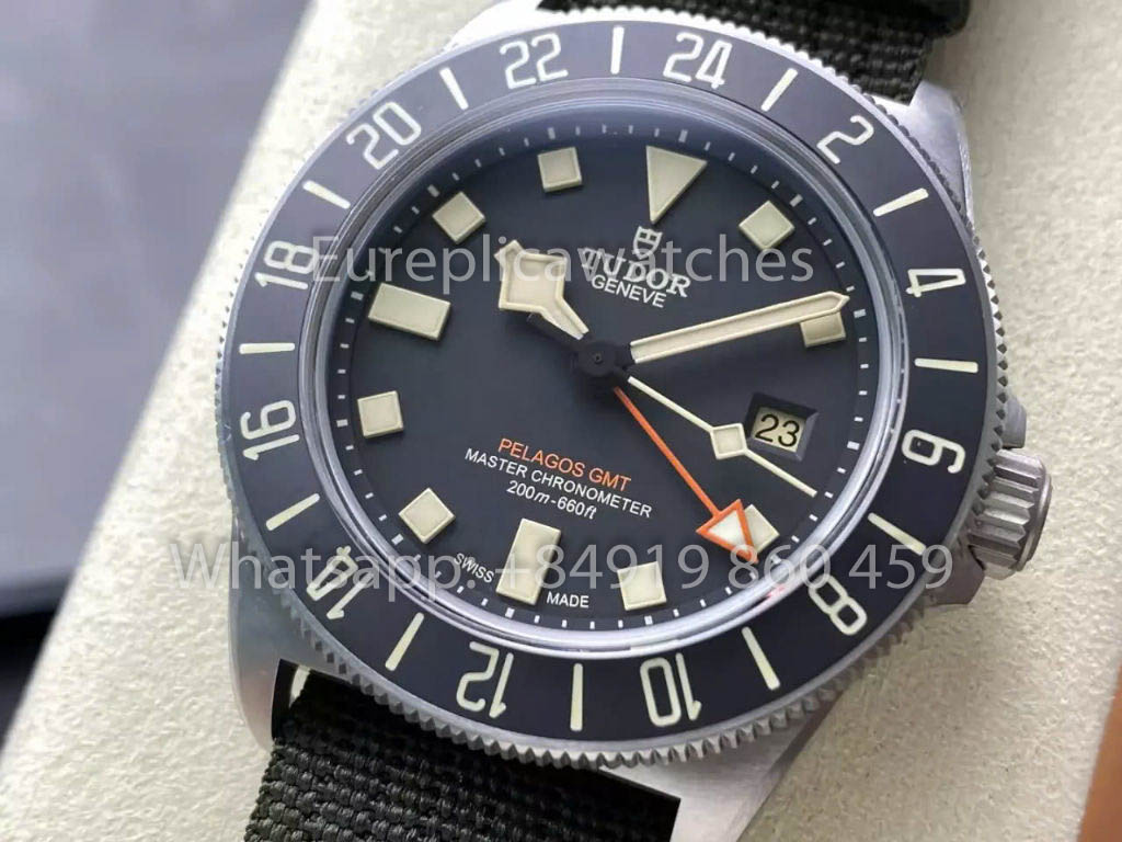 Tudor Pelagos FXD GMT Titanium M2542G247NU M+ Factory 1:1 Meilleur clone Cadran noir