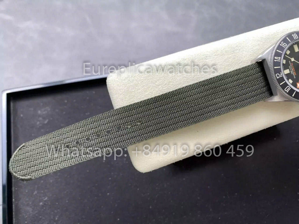 Tudor Pelagos FXD GMT Titanium M2542G247NU M+ Factory 1:1 Meilleur clone Cadran noir