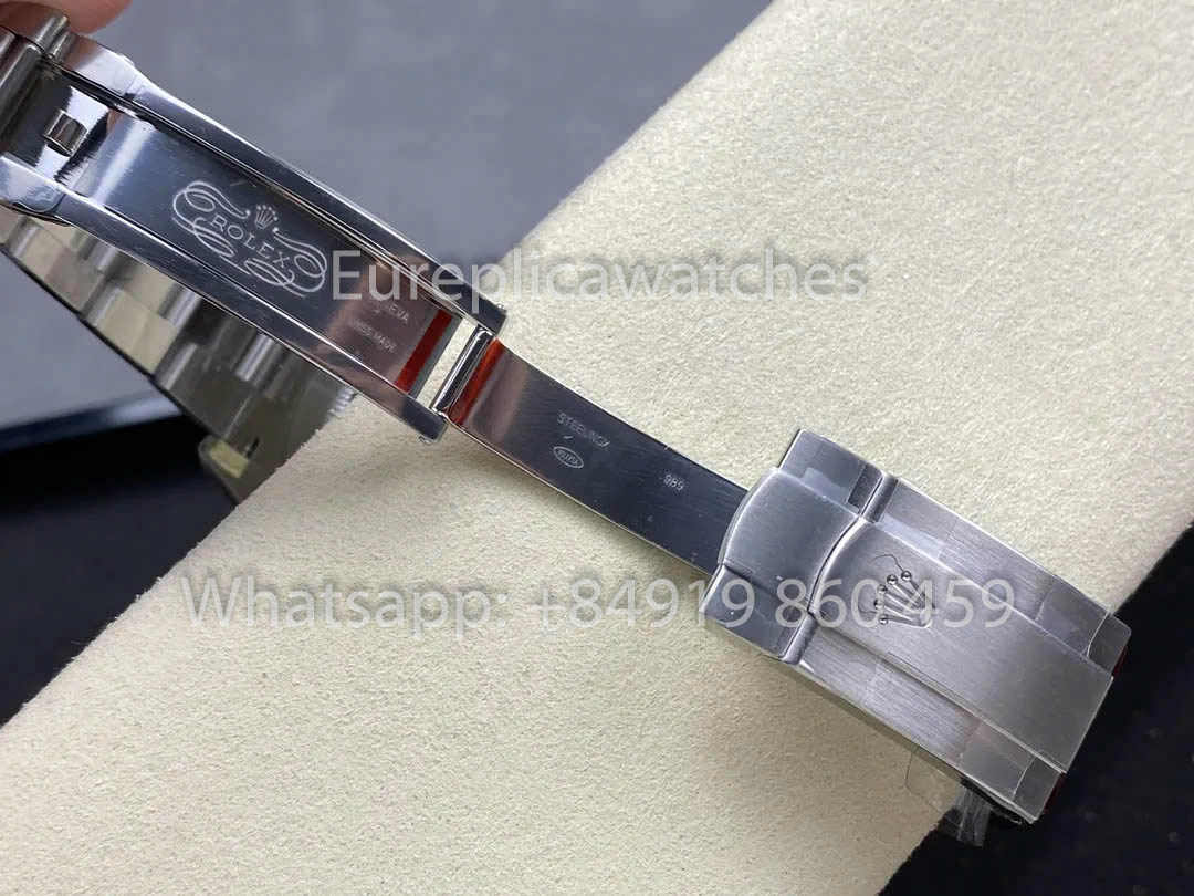 Rolex Oyster Perpetual M124300-0007 41MM 1:1 Best Clone VS Factory Red Dial