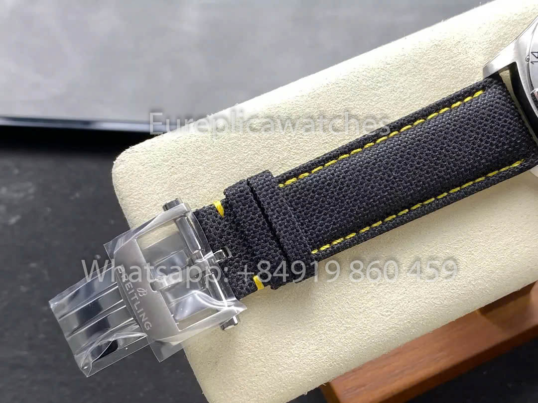 Breitling Avenger Automatique GMT 44 BLS Factory 1:1 Meilleur Clone Cadran Gris Bracelet Velcro