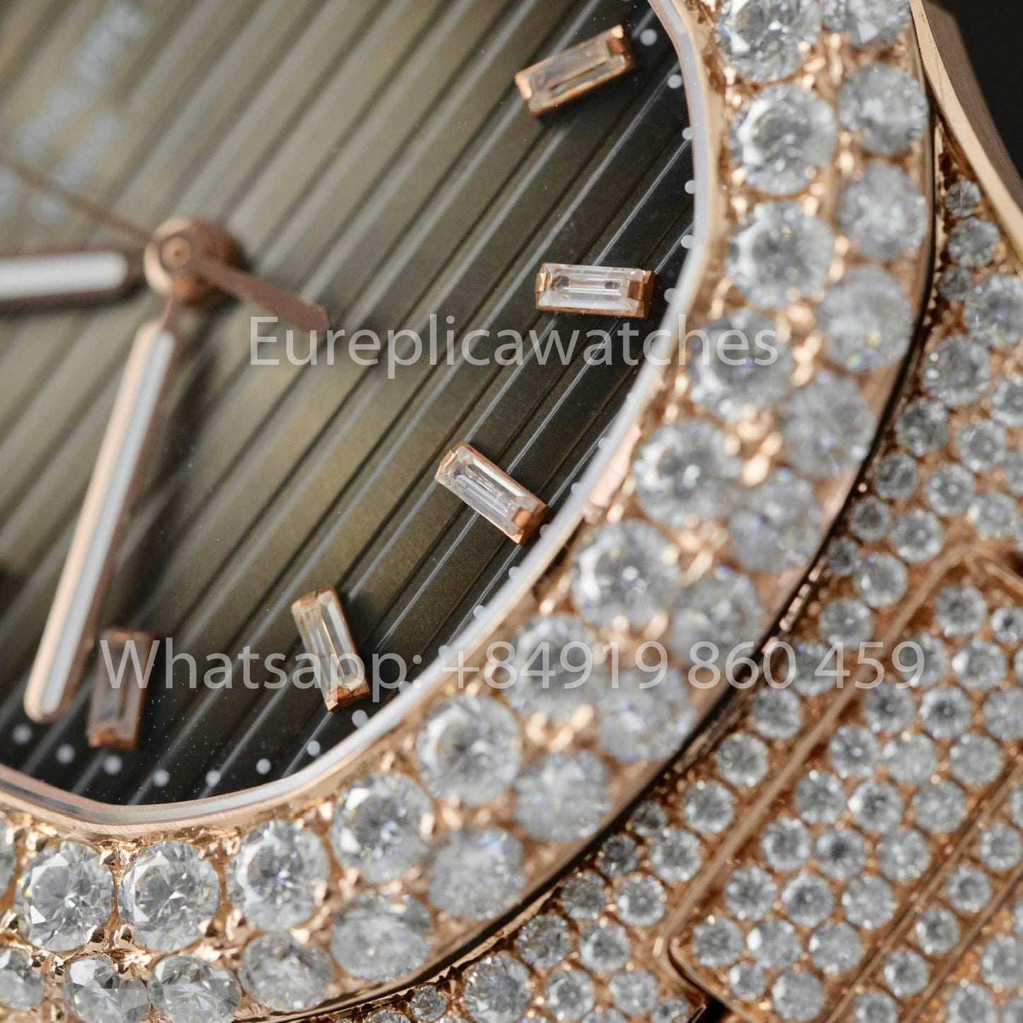 Patek Philippe Nautilus 5711 Full Iced Out – 1:1 Bester Klon Grünes Zifferblatt