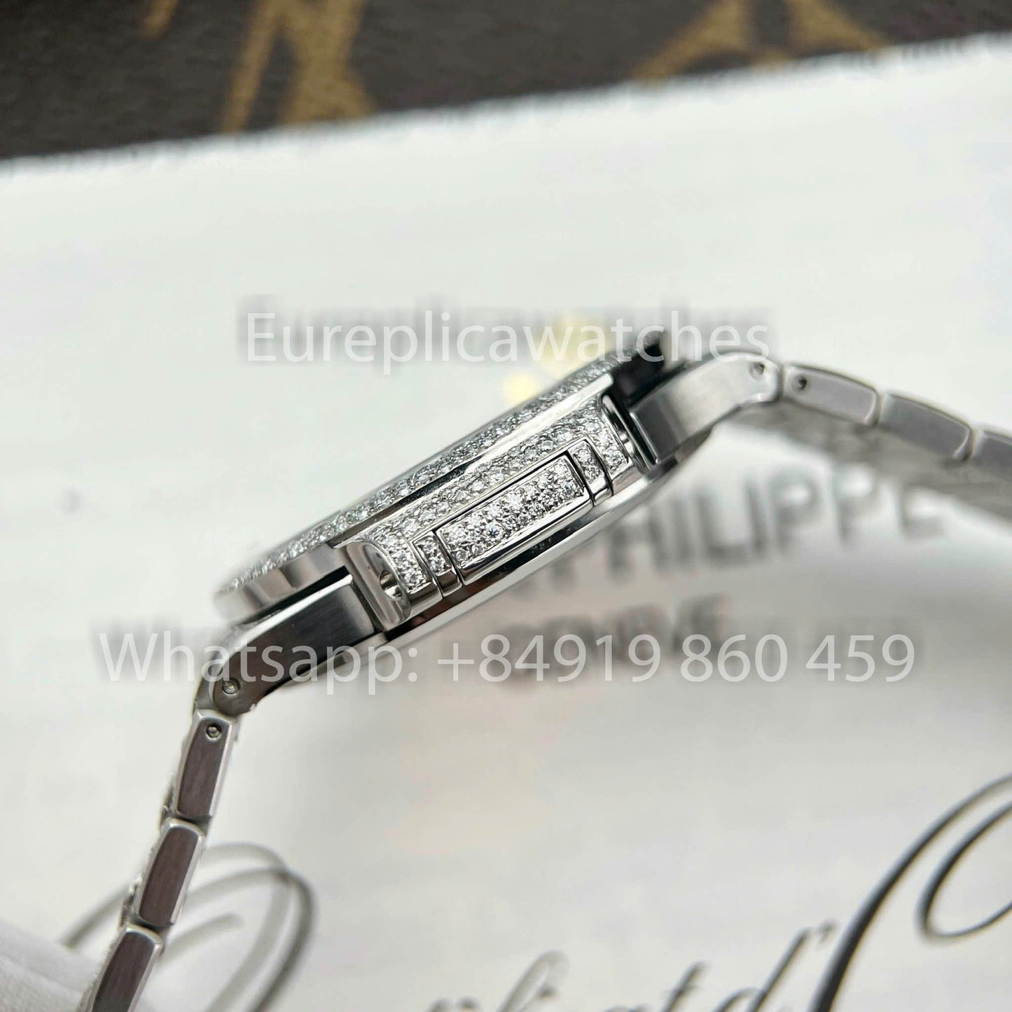 Patek Philippe Nautilus 7118/1450G-001 Full Iced Out – 1:1 Beste Clone Custom Watch