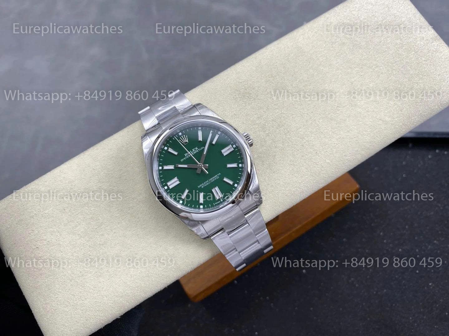 VS Factory - Rolex Oyster Perpetual M124300 41MM Cadran vert Mouvement VS 3235