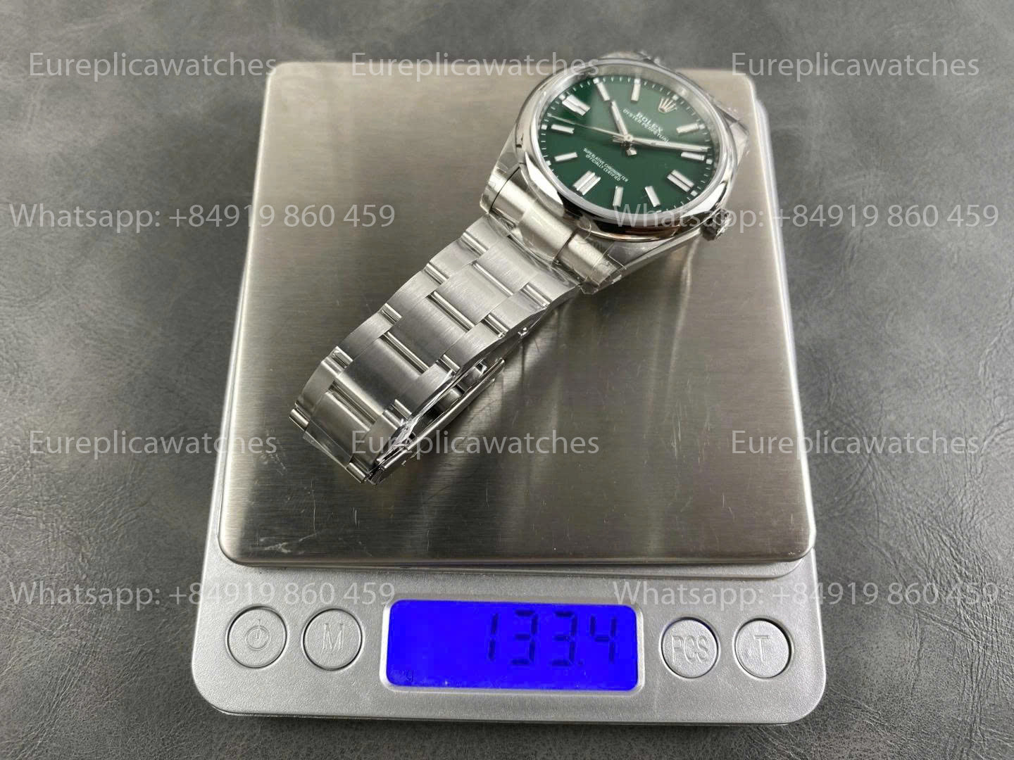 VS Factory - Rolex Oyster Perpetual M124300 41MM Cadran vert Mouvement VS 3235