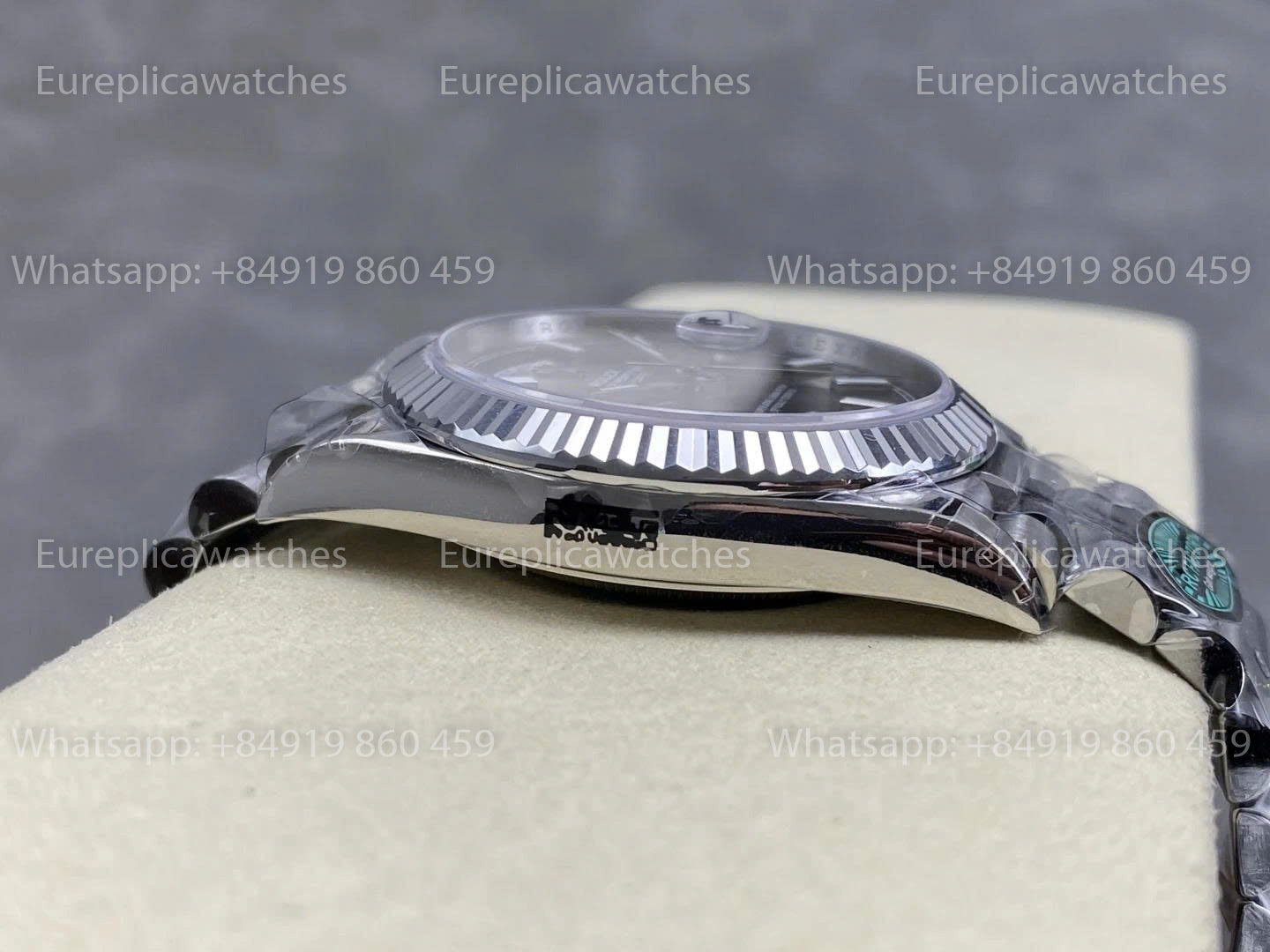 RC Factory - Rolex Day-Date 40mm Or Blanc Rhodium Foncé 228239-0002 RCF