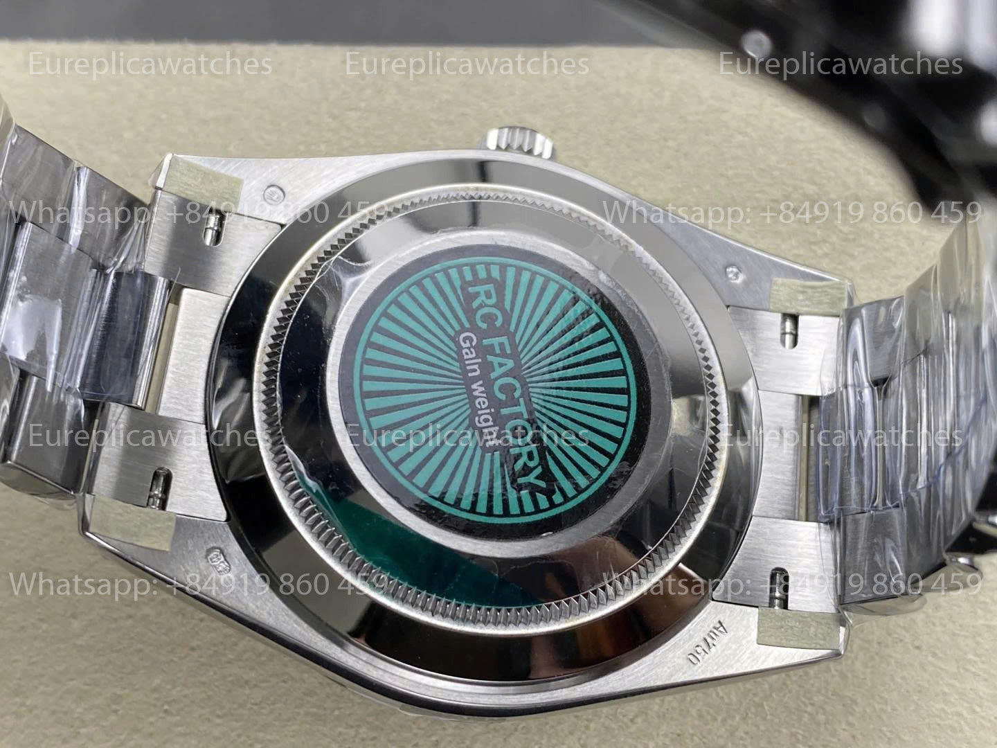 RC Factory - Rolex Day-Date 40mm Or Blanc Rhodium Foncé 228239-0002 RCF
