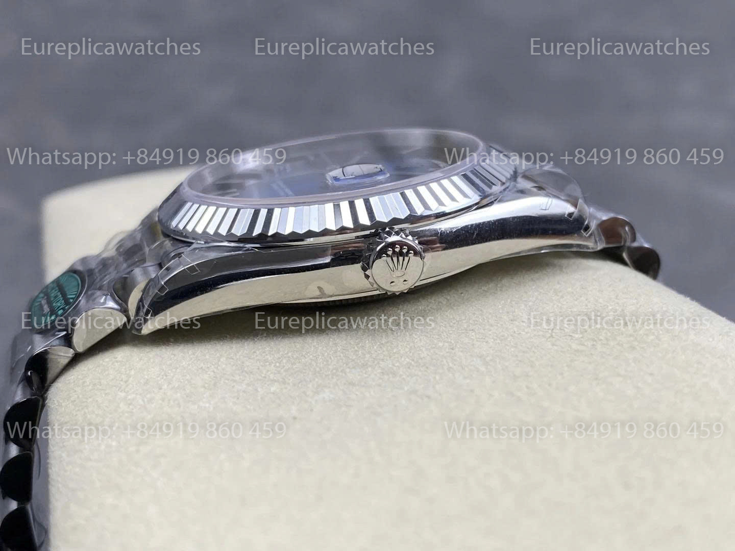 RC Factory - Rolex Day-Date 40 mm Or Blanc M228239-0007 Cadran Bleu