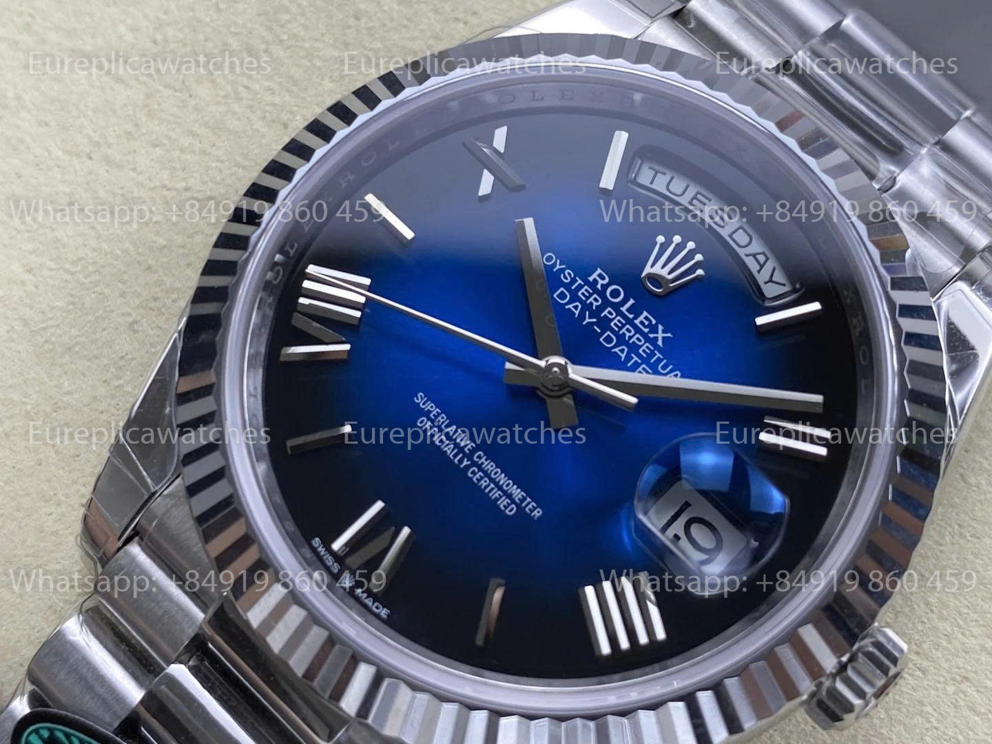 RC Factory - Rolex Day-Date 40 mm Or Blanc M228239-0007 Cadran Bleu